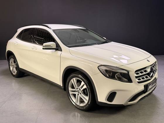 MERCEDES-BENZ GLA 200 1.6 CGI FLEX STYLE 7G-DCT
